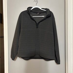 LLBean Women’s Gray Quarter Snap Fleece  size large